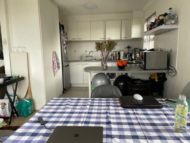 To Let 2 Bedroom Property for Rent in Green Point Western Cape